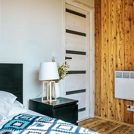 2 Bedroom Nice In Dom wakacyjny