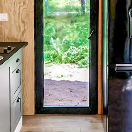 2 Bedroom Nice In Dom wakacyjny *